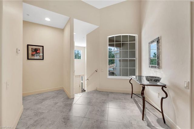 8458 Radcliffe TER 202, Naples, FL 34120