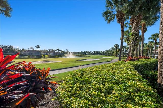 8458 Radcliffe TER 202, Naples, FL 34120