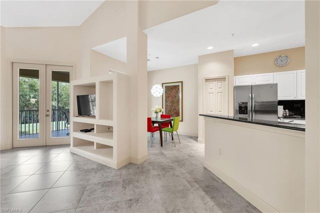 8458 Radcliffe TER 202, Naples, FL 34120
