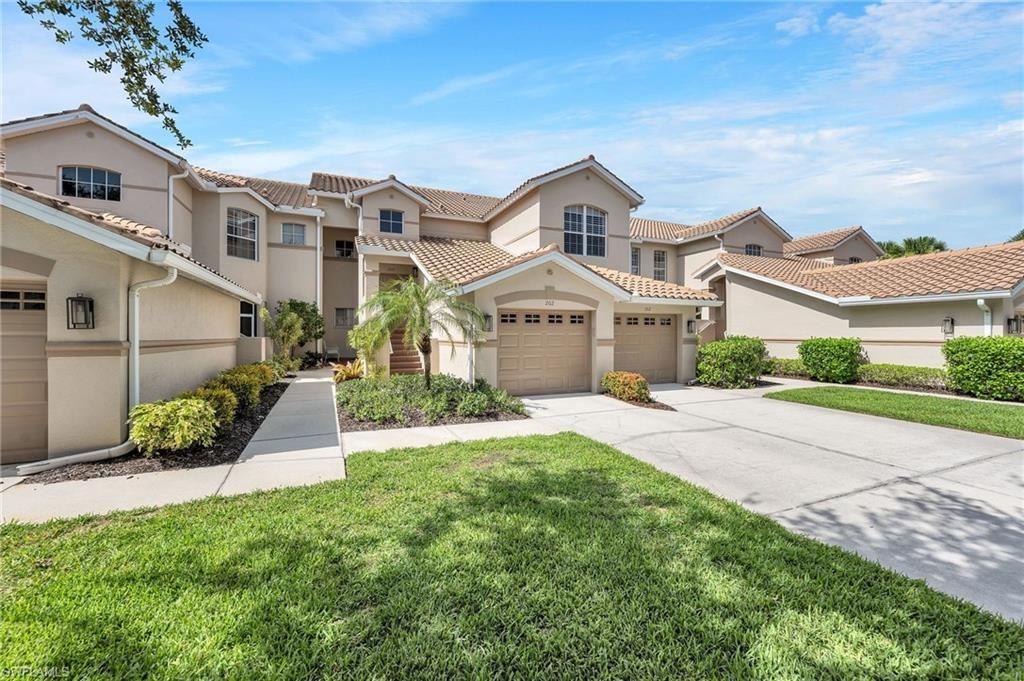 8458 Radcliffe TER 202, Naples, FL 34120