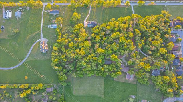 N RAINBOW FARM Road, Bentonville, AR 72713