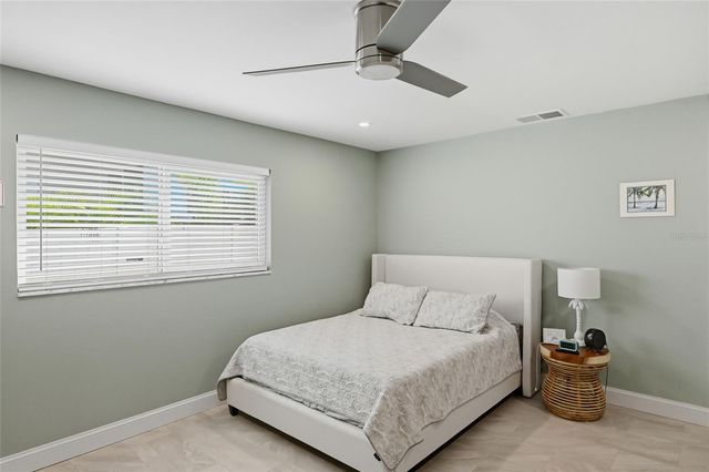 611 DUNDEE LANE, Holmes Beach, FL 34217