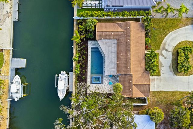 611 DUNDEE LANE, Holmes Beach, FL 34217