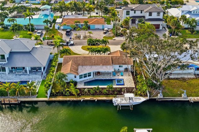 611 DUNDEE LANE, Holmes Beach, FL 34217