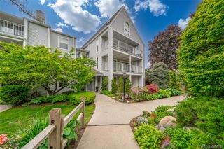 3553 Port Cove Drive 39, Waterford Charter Township, MI 48328