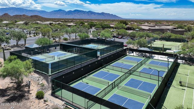 13544 N Buckhorn Cholla Drive, Marana, AZ 85658