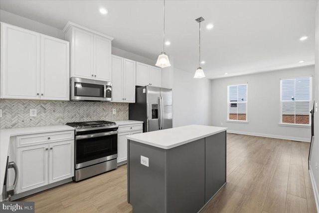 4322 ELLIPSE TER, Chantilly, VA 20151