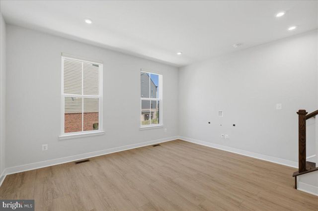 4322 ELLIPSE TER, Chantilly, VA 20151