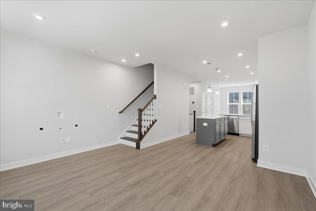 4322 ELLIPSE TER, Chantilly, VA 20151
