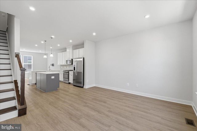 4322 ELLIPSE TER, Chantilly, VA 20151