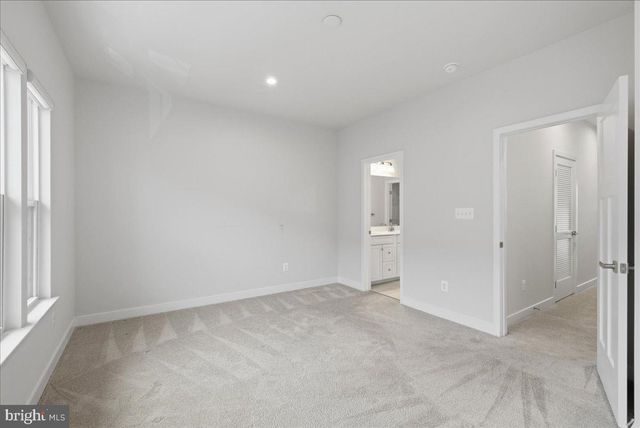 4322 ELLIPSE TER, Chantilly, VA 20151