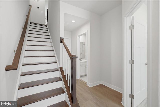 4322 ELLIPSE TER, Chantilly, VA 20151