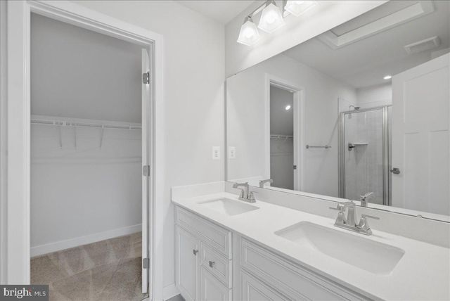 4322 ELLIPSE TER, Chantilly, VA 20151
