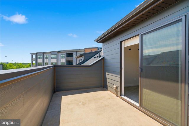 4322 ELLIPSE TER, Chantilly, VA 20151