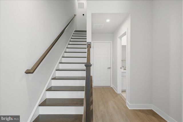 4322 ELLIPSE TER, Chantilly, VA 20151