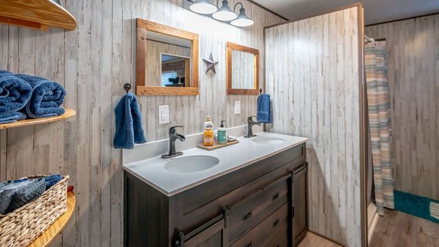 6606 Dayla Court, Granbury, TX 76049