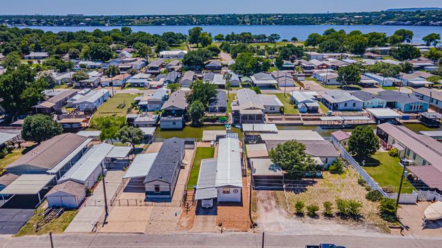6606 Dayla Court, Granbury, TX 76049