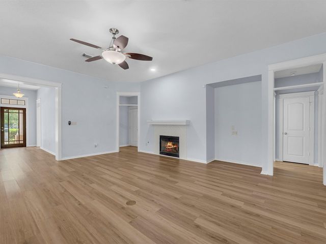 42 Silver Lute Place, The Woodlands, TX 77381