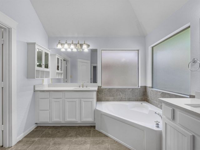 42 Silver Lute Place, The Woodlands, TX 77381
