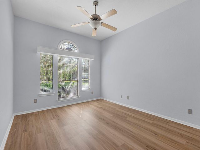 42 Silver Lute Place, The Woodlands, TX 77381