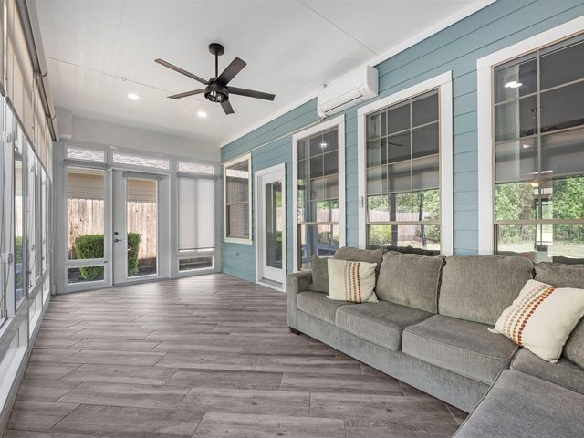 42 Silver Lute Place, The Woodlands, TX 77381