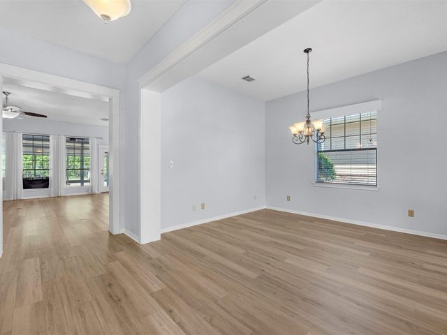 42 Silver Lute Place, The Woodlands, TX 77381