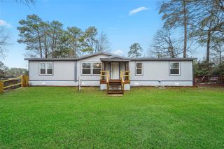 132 Deerwood Street, Onalaska, TX 77360