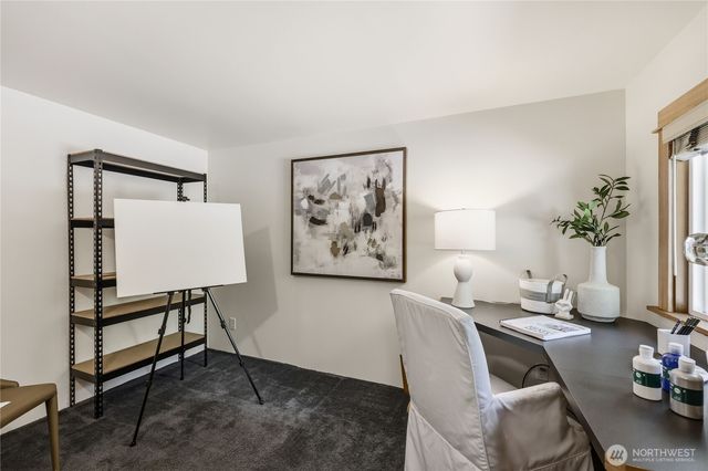 8883 NE Wardwell Road, Bainbridge Island, WA 98110