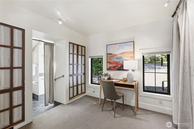 8883 NE Wardwell Road, Bainbridge Island, WA 98110