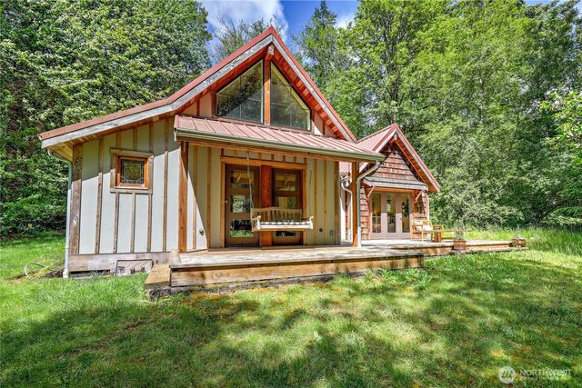 8883 NE Wardwell Road, Bainbridge Island, WA 98110