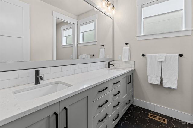 2520 N Annadale Ave, Eagle, ID 83616