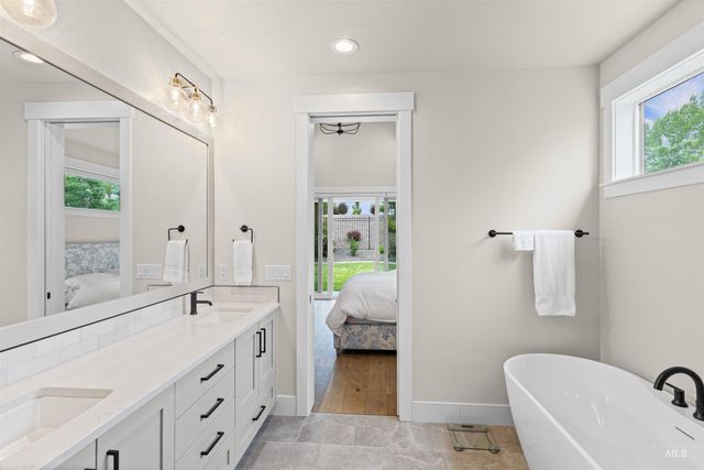 2520 N Annadale Ave, Eagle, ID 83616