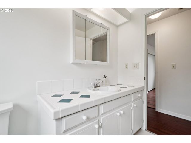 965 Sw TROPICANA Ave, Beaverton, OR 97005