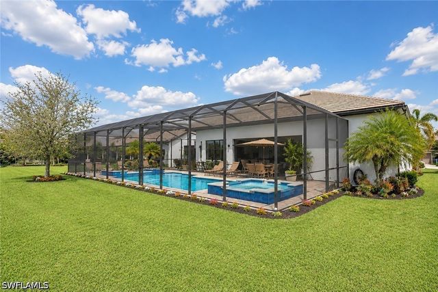 7478 Winding Cypress DR, Naples, FL 34114