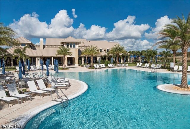 7478 Winding Cypress DR, Naples, FL 34114
