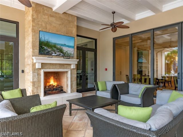 7478 Winding Cypress DR, Naples, FL 34114