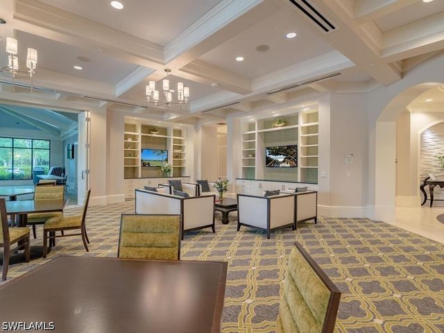 7478 Winding Cypress DR, Naples, FL 34114