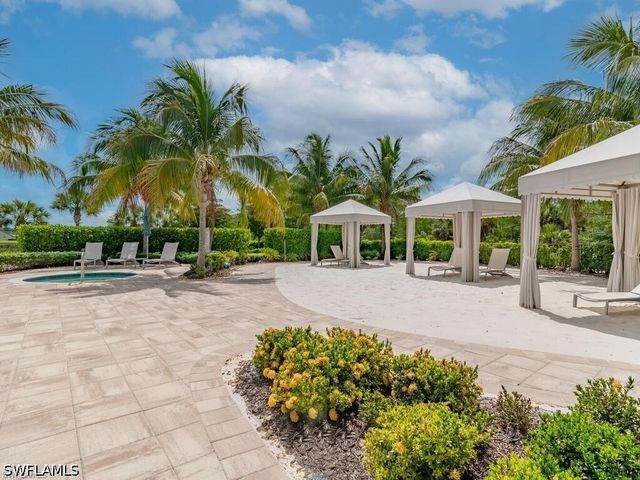 7478 Winding Cypress DR, Naples, FL 34114