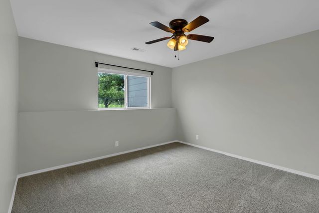 610 W Gatewood Ln, Andover, KS 67002