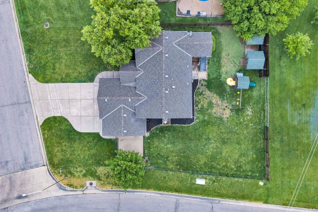 610 W Gatewood Ln, Andover, KS 67002