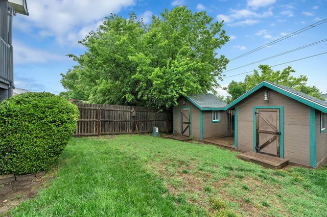 610 W Gatewood Ln, Andover, KS 67002