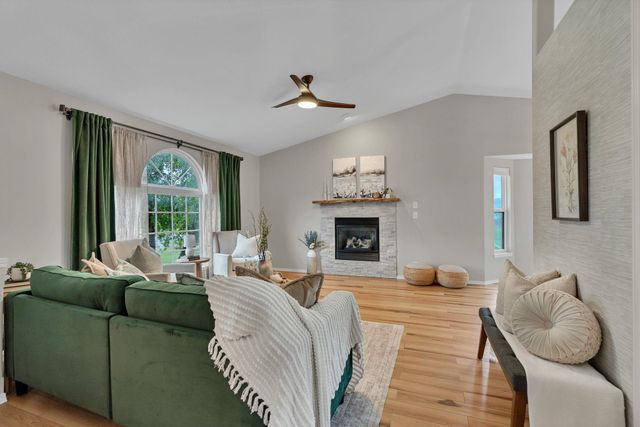 610 W Gatewood Ln, Andover, KS 67002