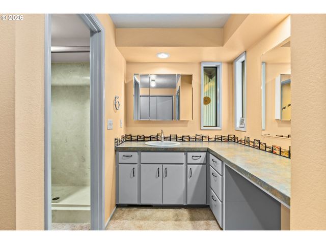 88152 KEOLA Ln, Springfield, OR 97478