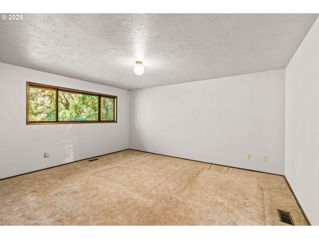 88152 KEOLA Ln, Springfield, OR 97478