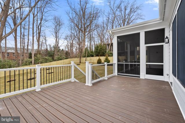 11632 PINE TREE DR, Fairfax, VA 22033