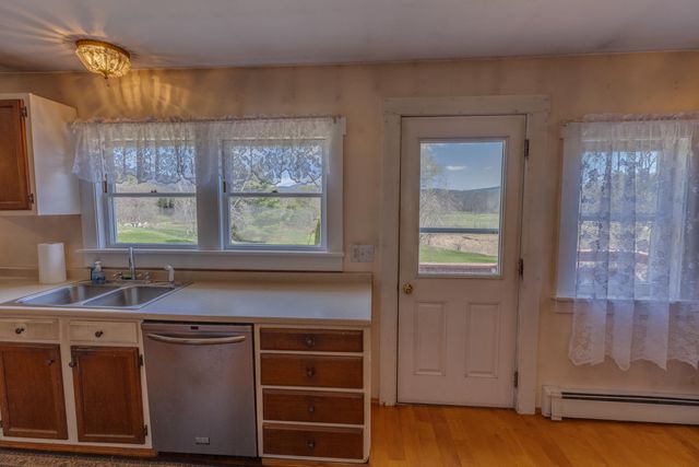 872 Tenney Mountain Highway, Plymouth, NH 03264