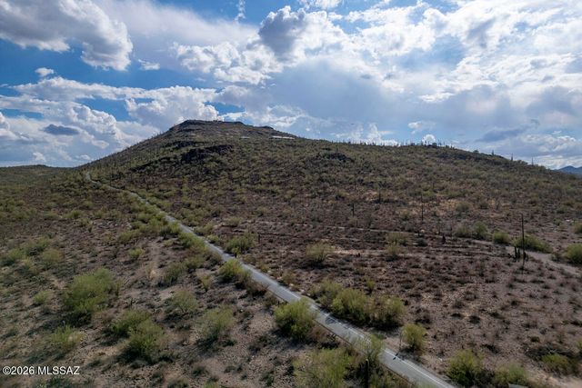 354 N Boathouse Lane, Tucson, AZ 85745