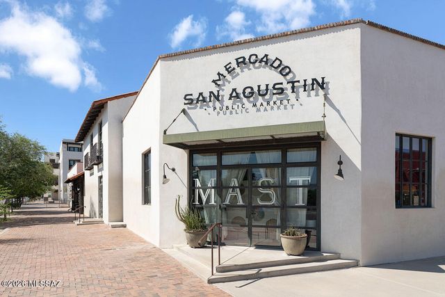354 N Boathouse Lane, Tucson, AZ 85745
