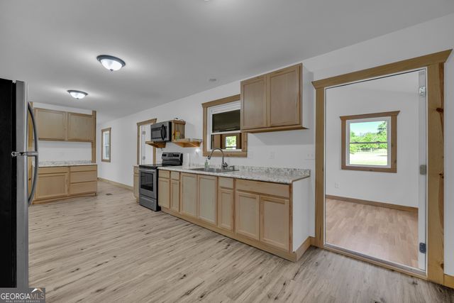 2405 Athens Hwy, Elberton, GA 30635