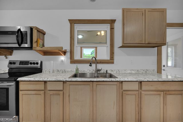 2405 Athens Hwy, Elberton, GA 30635